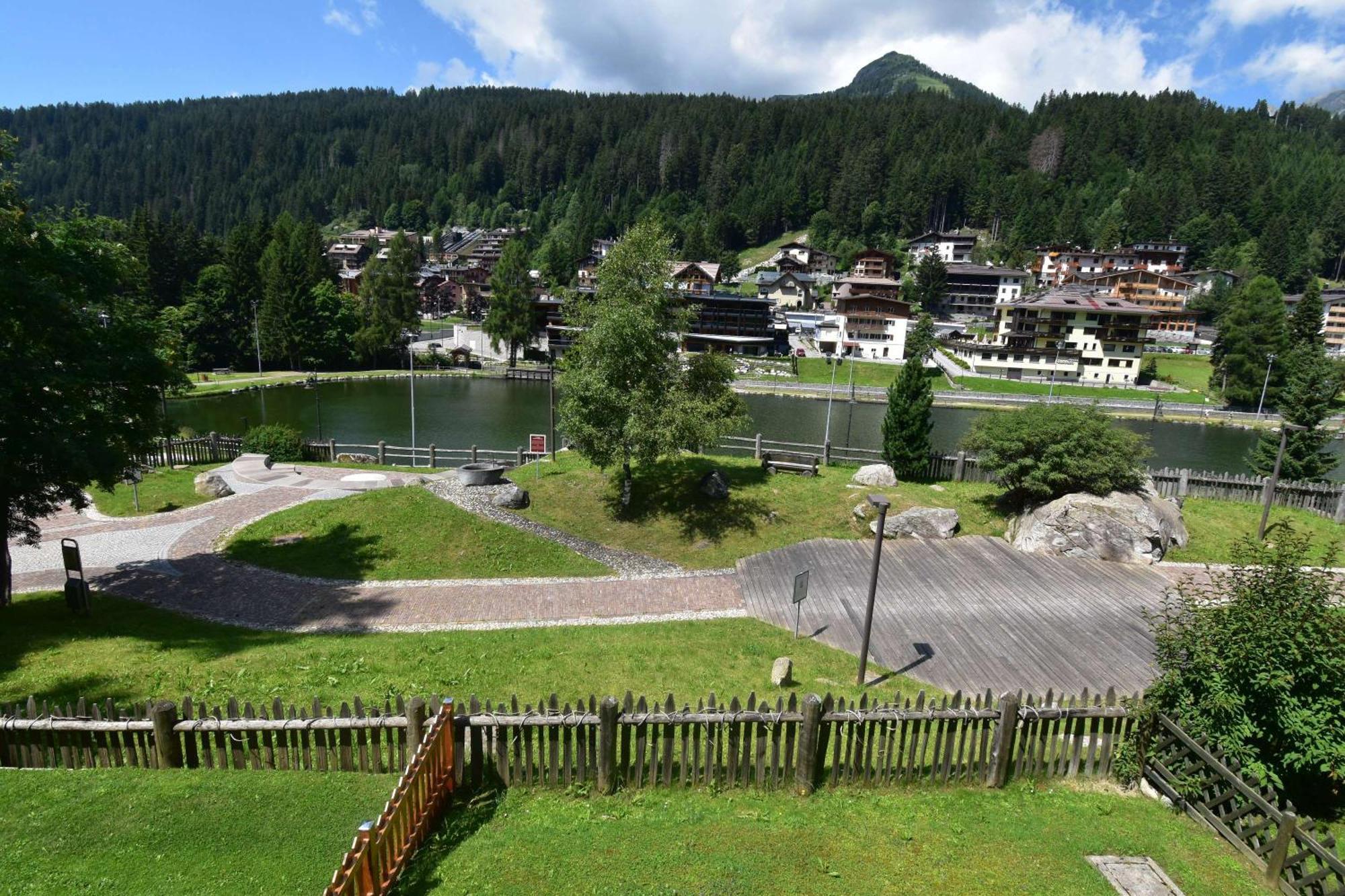 Residenza Silvana Madonna Exteriör bild