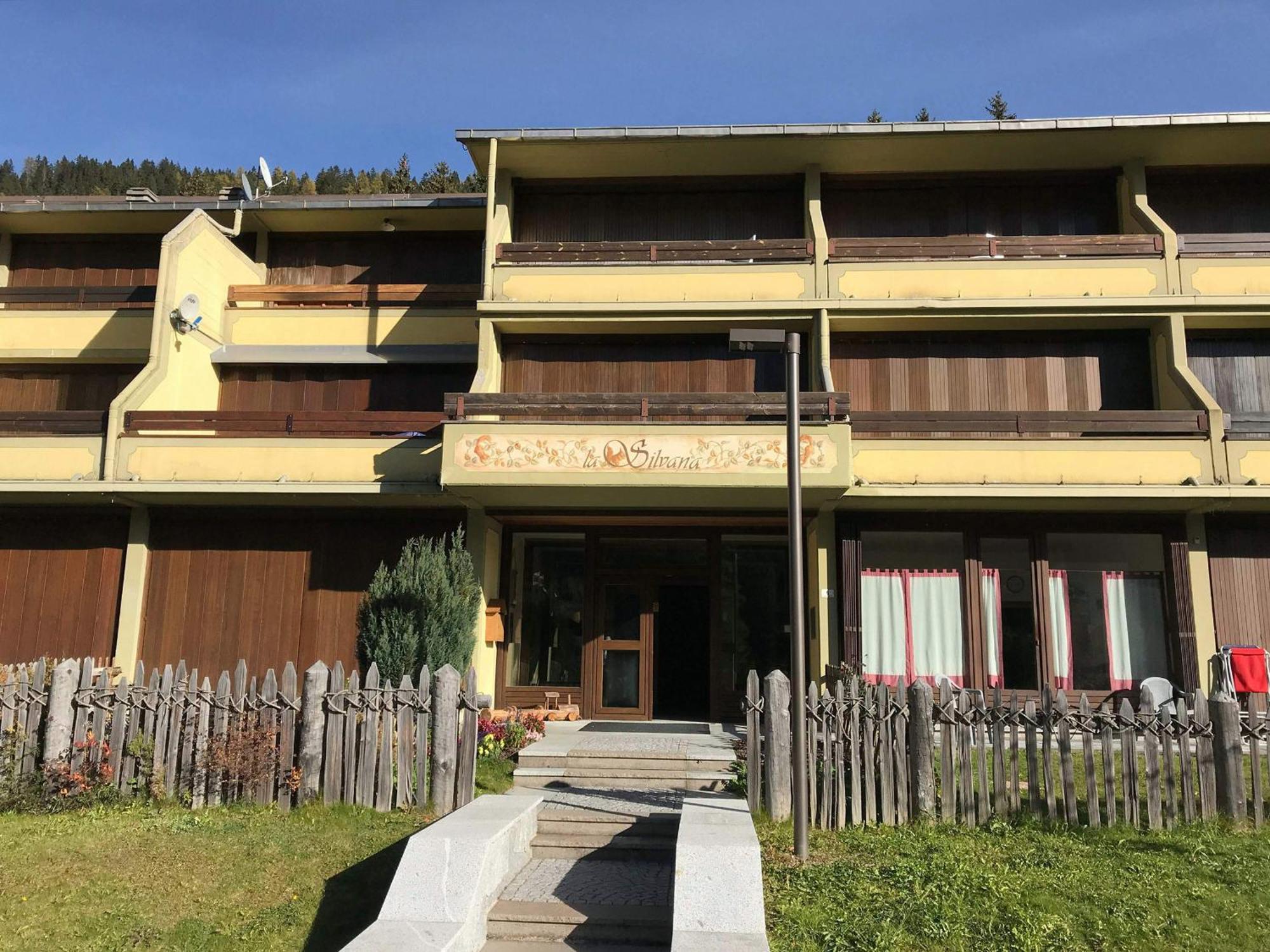 Residenza Silvana Madonna Exteriör bild