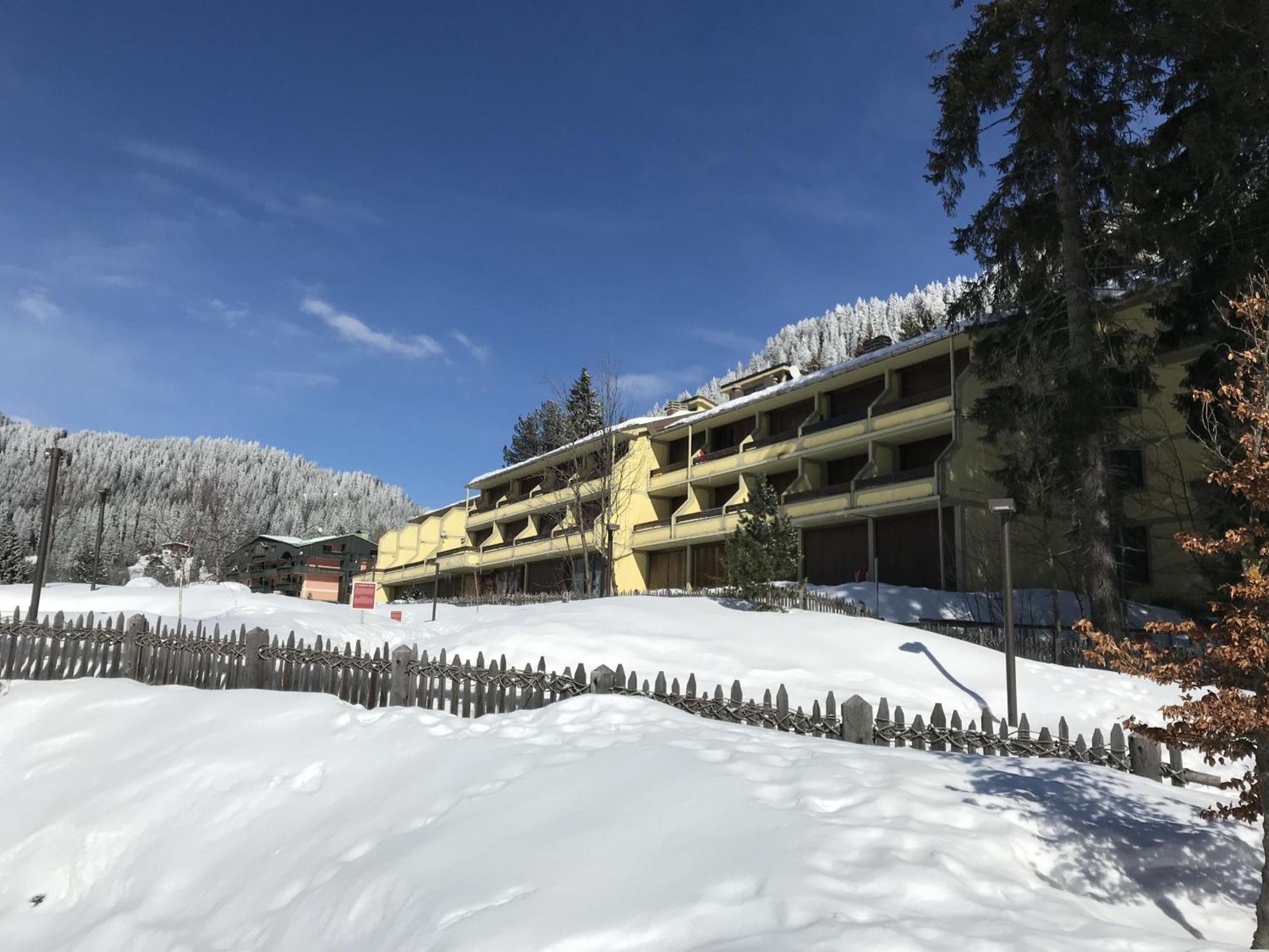 Residenza Silvana Madonna Exteriör bild